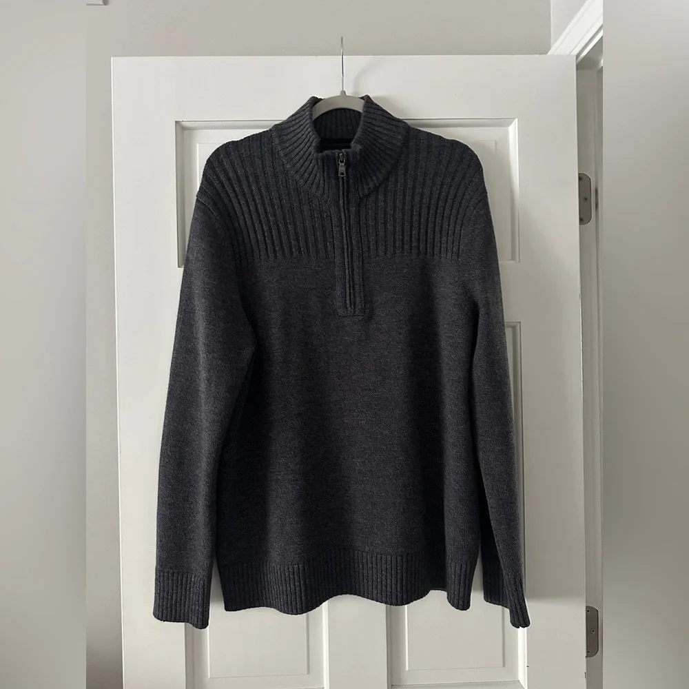 Banana Republic 100% Extra Fine Merino Wool Rib Knit Half Zip Pullover Sweater